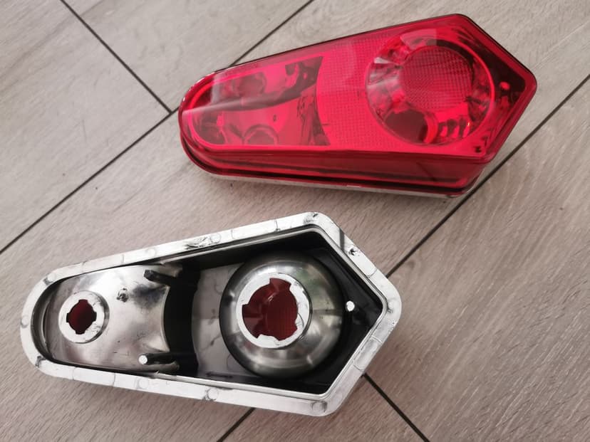 Polaris rzr sportsman scrambler lampa stopu tył