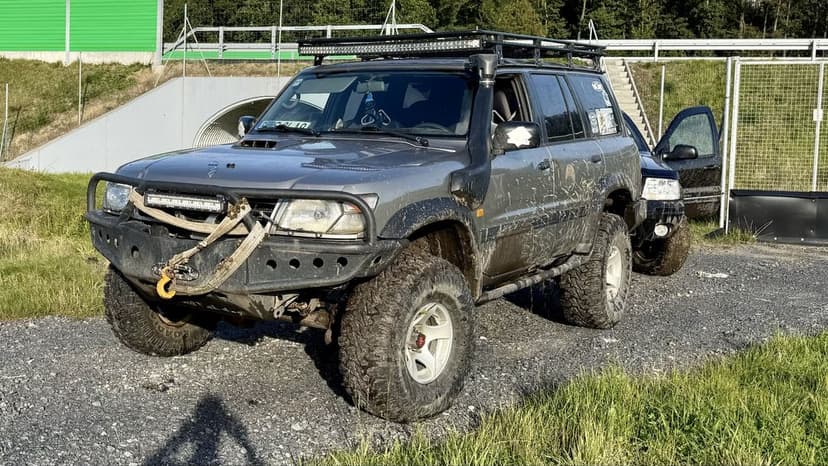 Nissan Patrol Y61 Long