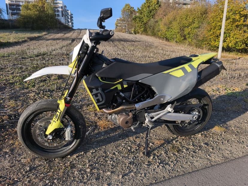 Husqvarna 701 SM SUPERMOTO