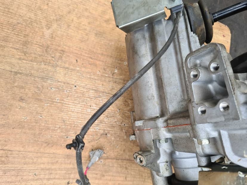 Suzuki Jimny IV 1.5 22r reduktor skrzyni E7 SK / K0215 niskie km