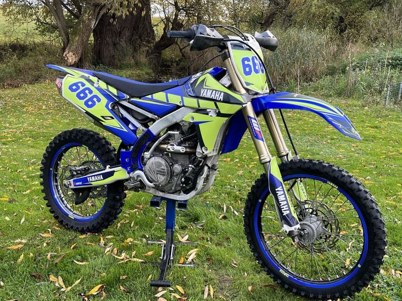 YAMAHA YZ450F 2015 Yoshimura Wtrysk YZF 450