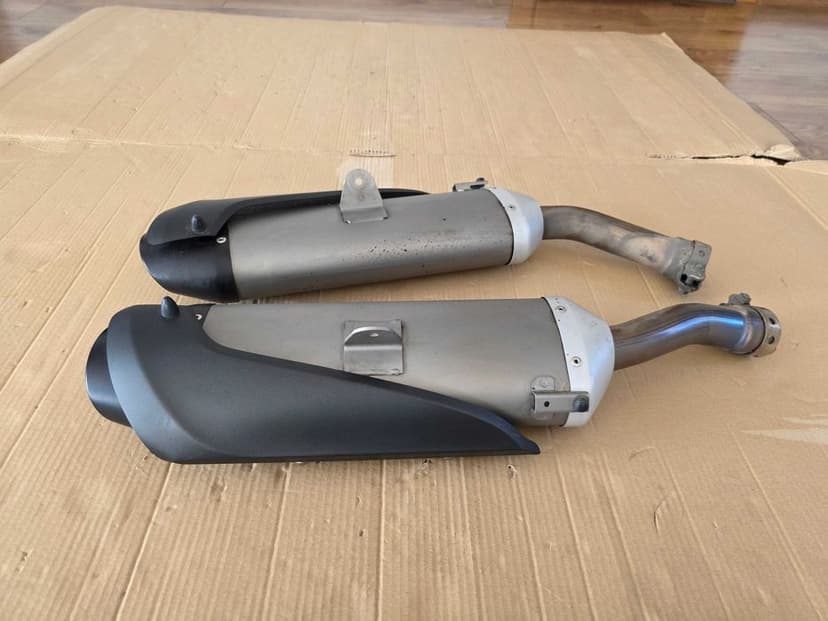 Tłumik wydech tłumiki Yamaha YZF R1 RN19 RN 19 osłona