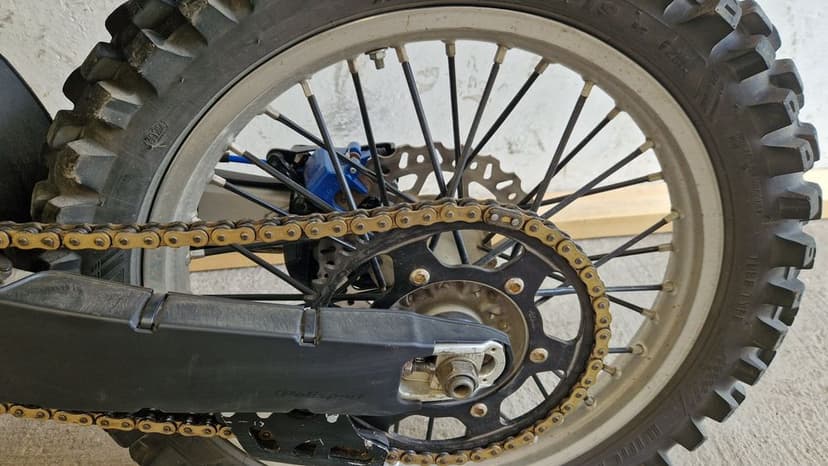 Yamaha YZF250 * 2007 rok * kask * ciuchy * buty