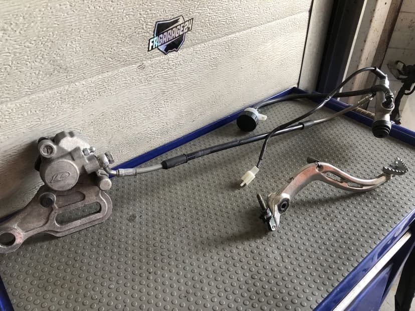 Układ hamulcowy beta rr 50 125 pompa zacisk