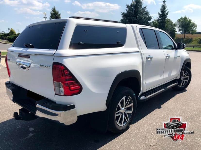 Oryginalna Zabudowa TOYOTA HILUX