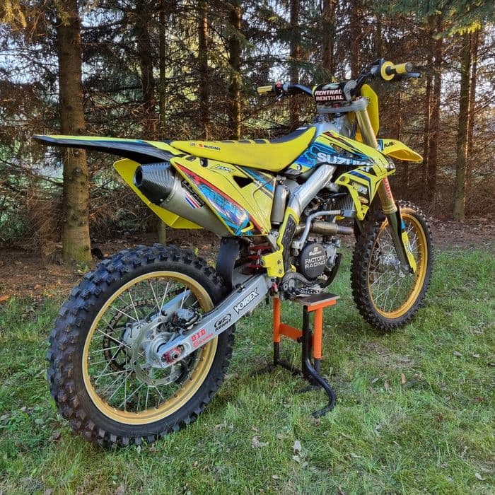 Suzuki RMZ 250 HGS Zamiana