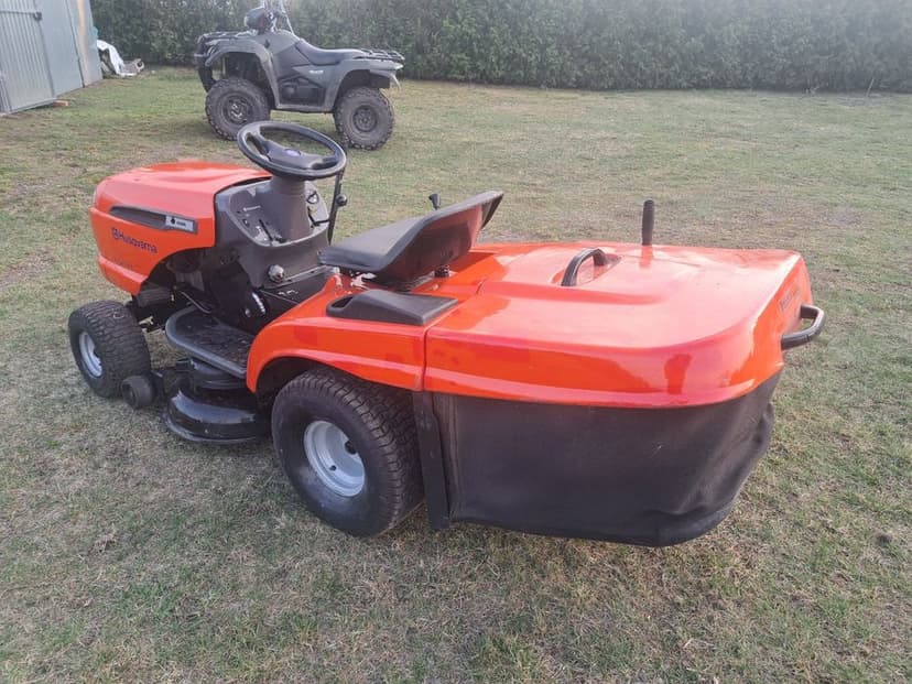 Kosiarka traktorek Husqvarna CTH 151