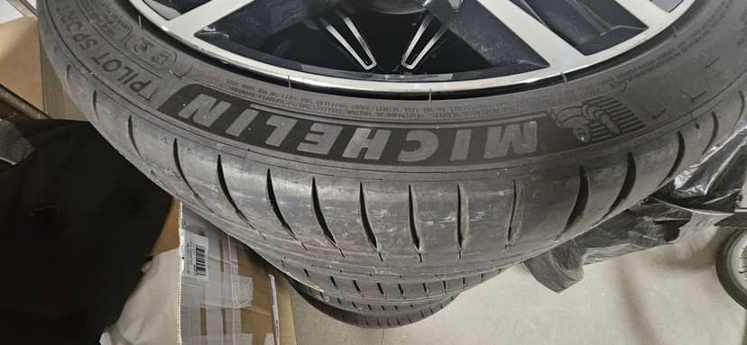 Alufelgi 20 do BMW 7 X1 X3  opony  Michelin letnie i Nokiany Zimowe