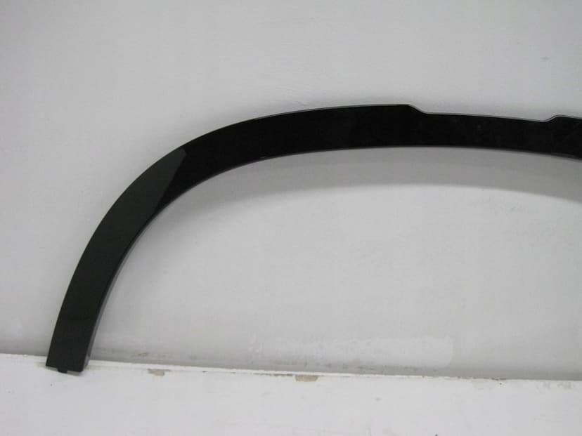 NAKŁADKA BŁOTNIKA PRZÓD LEWA LAND ROVER DEFENDER L8B2-16A075-BX
