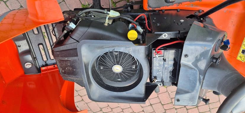 Traktorek kosiarka Husqvarna yth 200