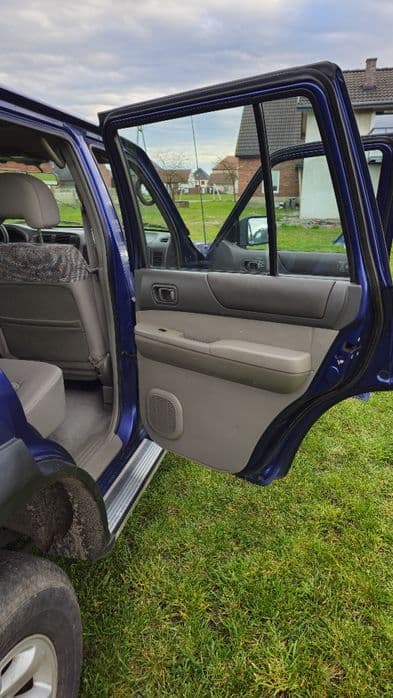 Nissan Patrol Y61 2,8 TD oryginalny
