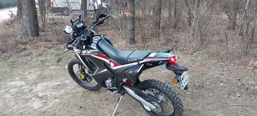 Honda CRF 250 Rally, polski salon, stan jak nowa, maluuuuutki przebieg