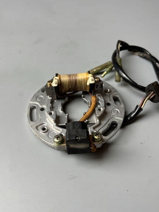 Stator  Stojan Alternator Iskrownik KAWASAKI KX80