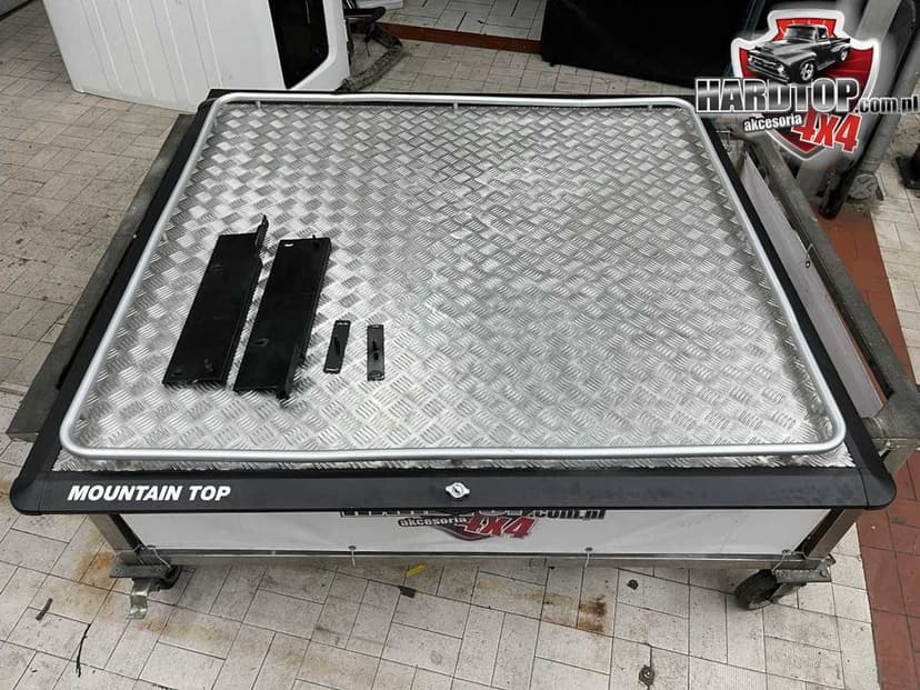 Pokrywa Nissan Navara 2006+ Mountain Top