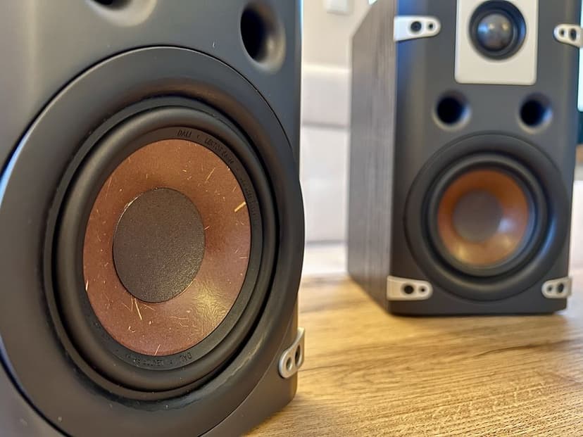 Dali Lektor 1 kolumny głośniki tylne surround kino domowe