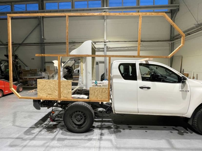KAMPER_ Zabudowa Toyota Hilux i inne_BUDOWA KAMPERA_ZABUDOWA wyprawowa
