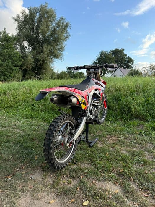 Honda CRF 250cc 2015 – zarejestrowana / Akrapovic / zawias enduro Bern