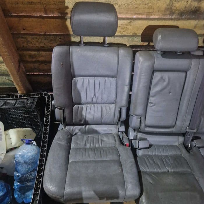 Fotele kanapa 3 rząd Toyota land cruiser j100 100