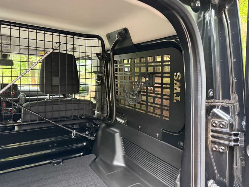 Panel MOLLE Suzuki Jimny JB74 – wewnętrzny, alu, malowany proszkowo