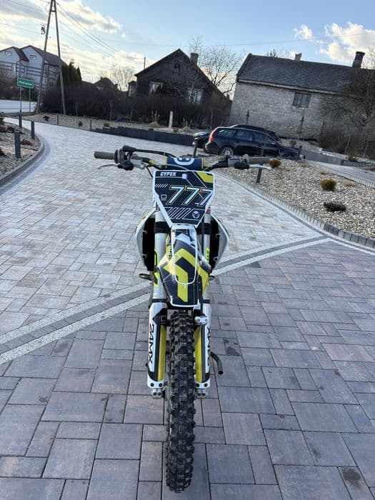 Husqvarna Fc 250 (ktm)