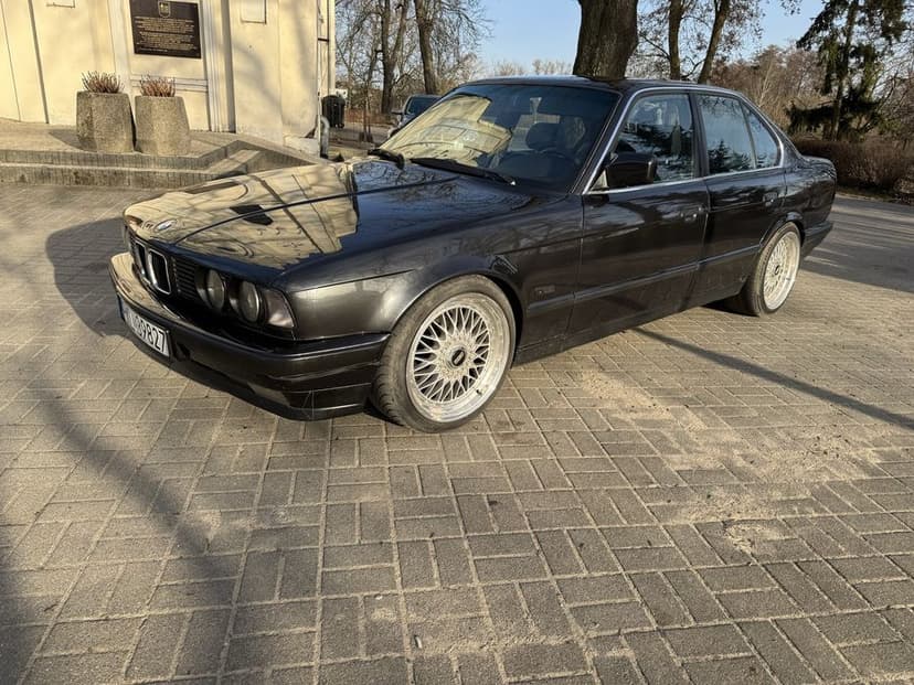 Bmw e34 seria 5 3.0 godna uwagi.