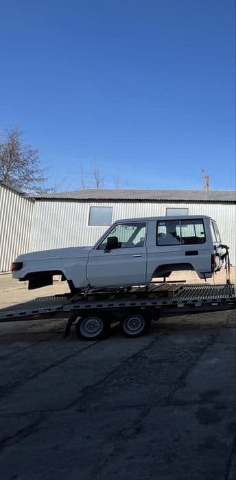 Toyota land cruiser GRJ HZJ 71 karoseria