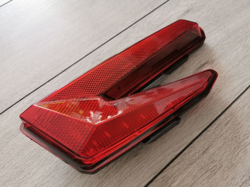 Can am Maverick x3 lampa tył lewa stopu tylna