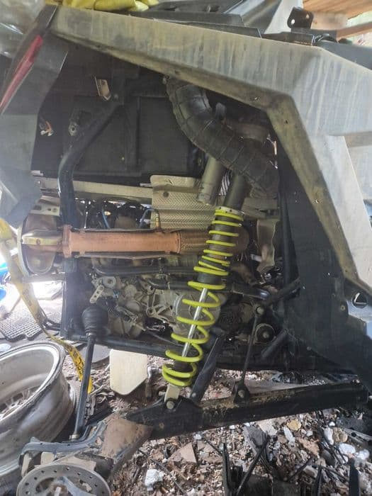 Polaris rzr turbo  amoryzator przód  tyl czesci