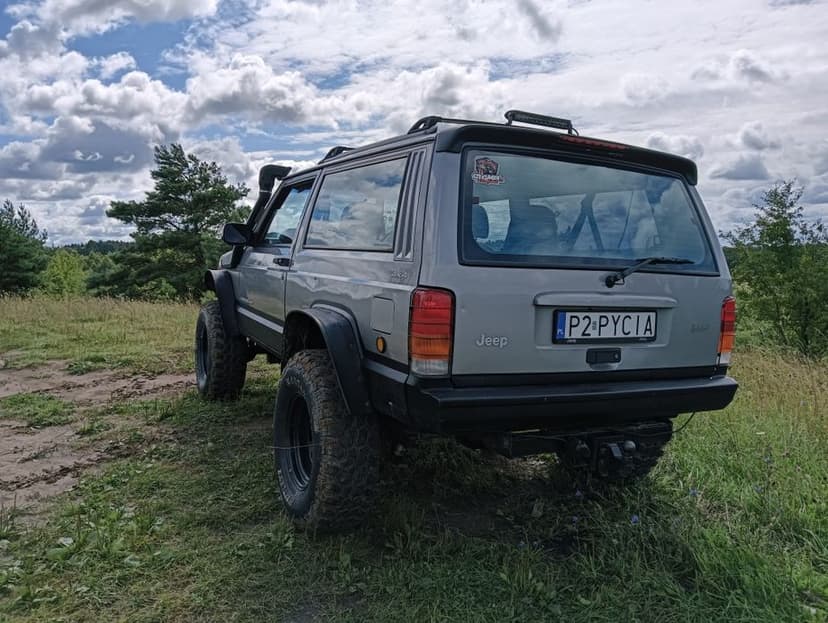 Jeep Cherokee XJ 4.0 + lpg Offroad