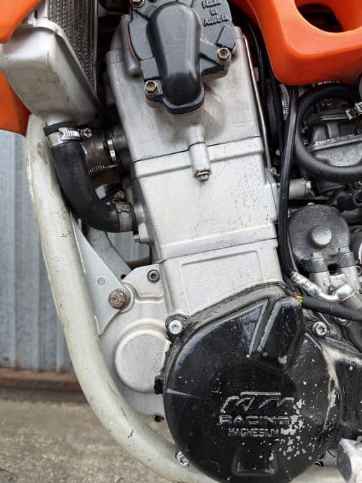 KTM EXC 525 po remoncie, mocno doinwestowany