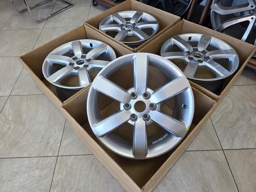 Oryginalne Alufelgi Mercedes X-Klasa Nissan Navara 17 Cali 6X114,3