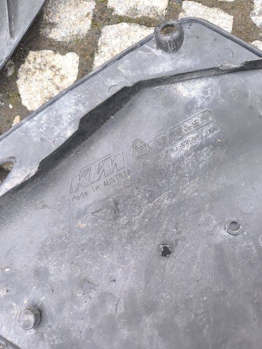 KTM EXC 200 * 00-05 Plastiki Owiewki Boczki Ogon Zestaw