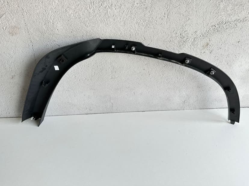 Land Rover Defender L663 20- Listwa Błotnik Prawy Tył L8B2-290E22-AX