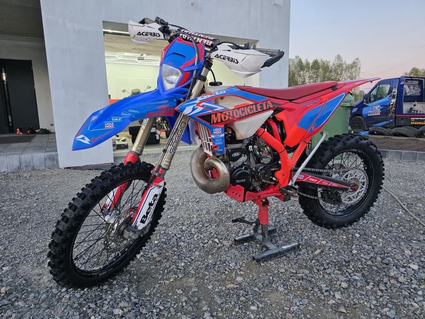 Beta 300 racing model 2024