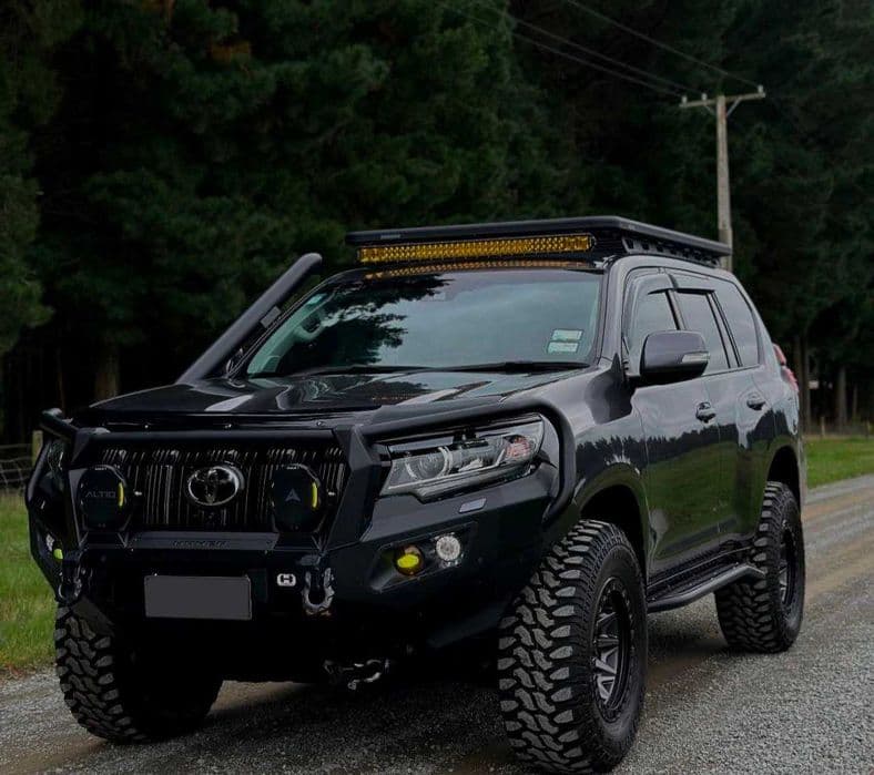 Toyota Land Cruiser LC150 PRADO Stalowy zderzak HAMER 4x4 KING BullBar