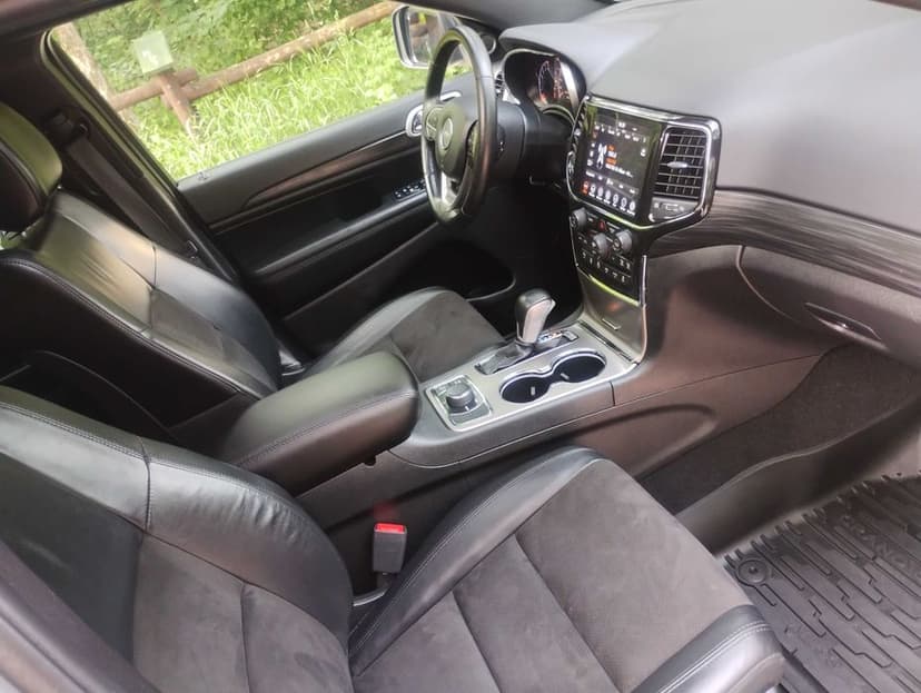 Jeep grand Cherokee 3.6 / 4x4 / 2021 / 38tys.km