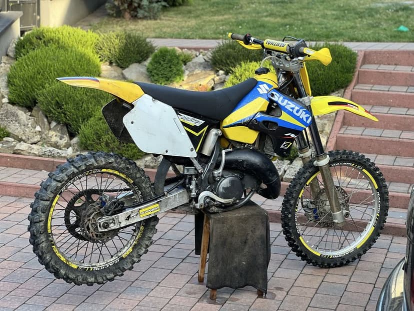 SUZUKI  RM125 Ładna