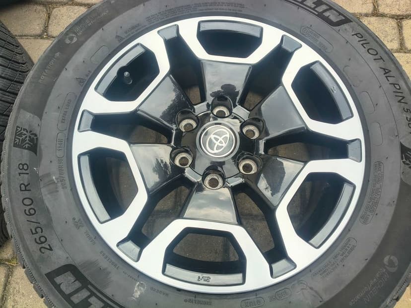 Felgi aluminiowe oryginalne TOYOTA HILUX 6x139,7  18x7,5J R18