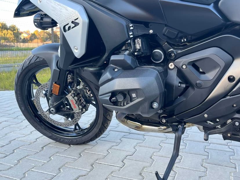 BMW R 1300 GS Triple Black rok 2025 Pełna wersja wyposażenia 4200 km