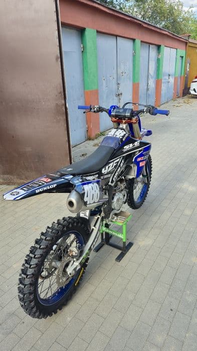 Yamaha Yzf 250 .