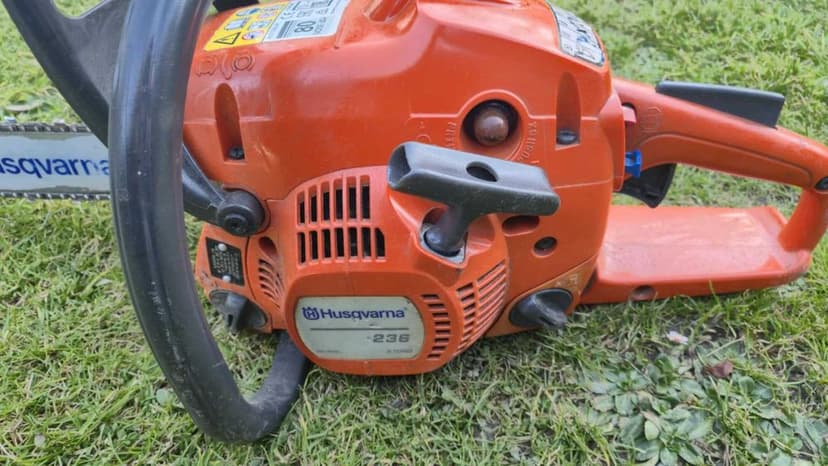 Pilarka Husqvarna 236