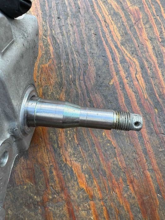 lewa zwrotnica przod przednia zawieszenia kawasaki kfx 450 r 08-14