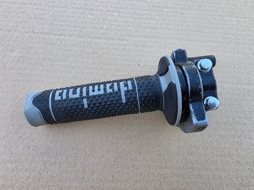 Rolgaz manetka gazu ślimak Kawasaki KX 125 / 250 r. 92-05 OEM