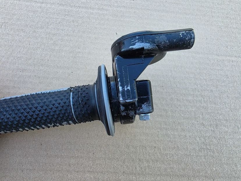 Rolgaz manetka gazu ślimak Kawasaki KX 125 / 250 r. 92-05 OEM