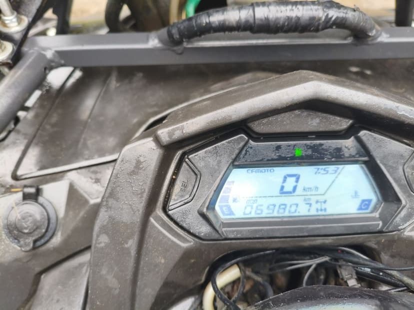 Sprzedam Cf moto 520