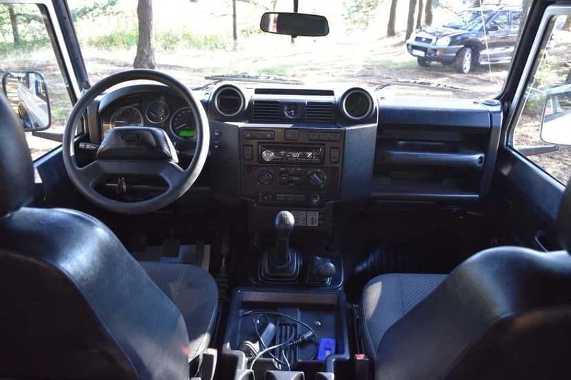 Land Rover Defender 90  2.2 td4  IDEALNY  VAT-1