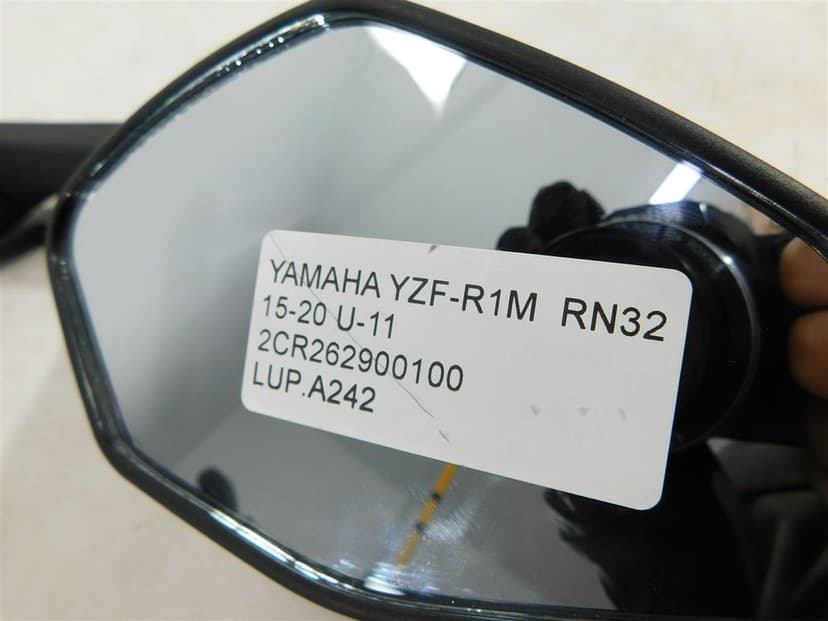 LUSTRO LUSTERKO PRAWE YAMAHA YZF-R1M RN32 15-20 U-11 2CR262900100