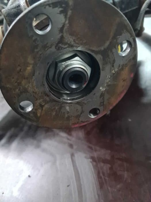 Toyota Hilux VIII 2.8 lift 21r most dyfer przód H19 A3.469 półoś