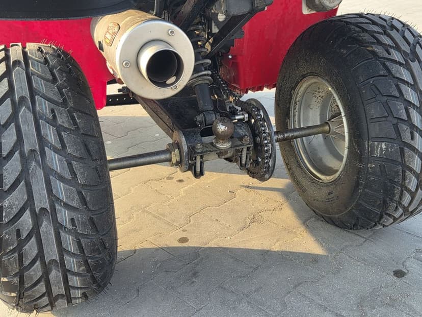 Quad Can-Am Bombardier 200