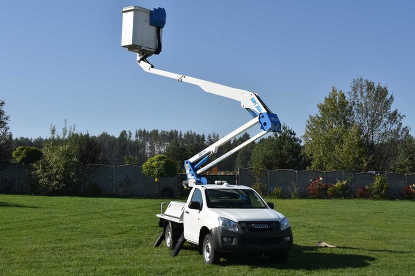 ISUZU D-MAX Toyota HiluxPodnośnik Koszowy Zwyżka Podest